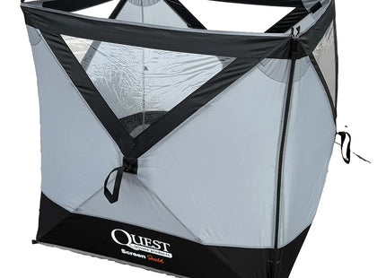 Quest wind breaker / screen in square which can be used for pets